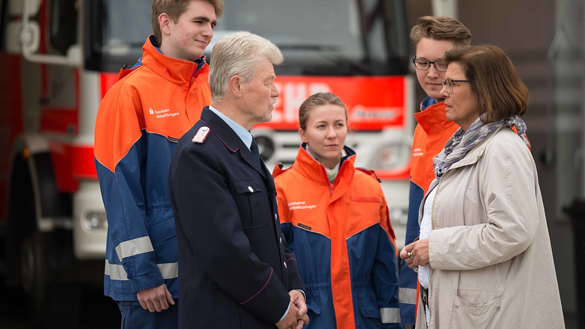 At Feuerwehr Ehrenamt