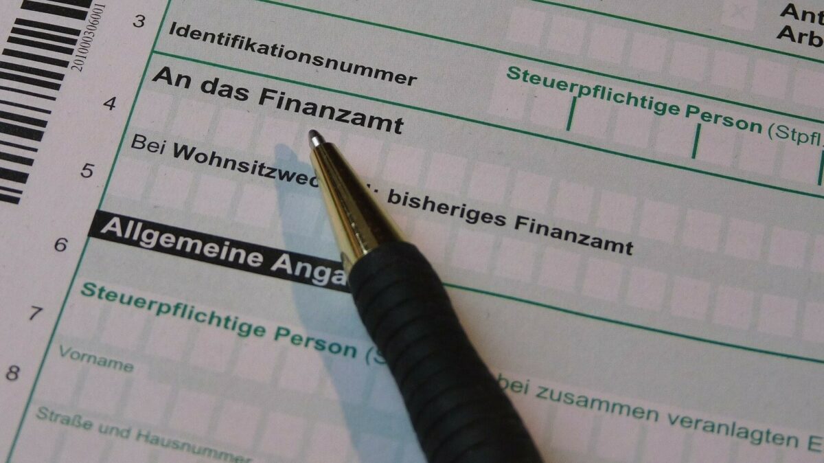 Steuer