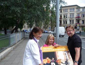 30. Juli 2009; Auch dieses Jahr startete ich wieder gemeinsam mit dem Landtagsabgeordneten Dr. Peter Krause die Plakataktion "Vorsicht! Schule hat begonnen.", um auf die neuen Verkehrsteilnehmer aufmerksam zu machen.